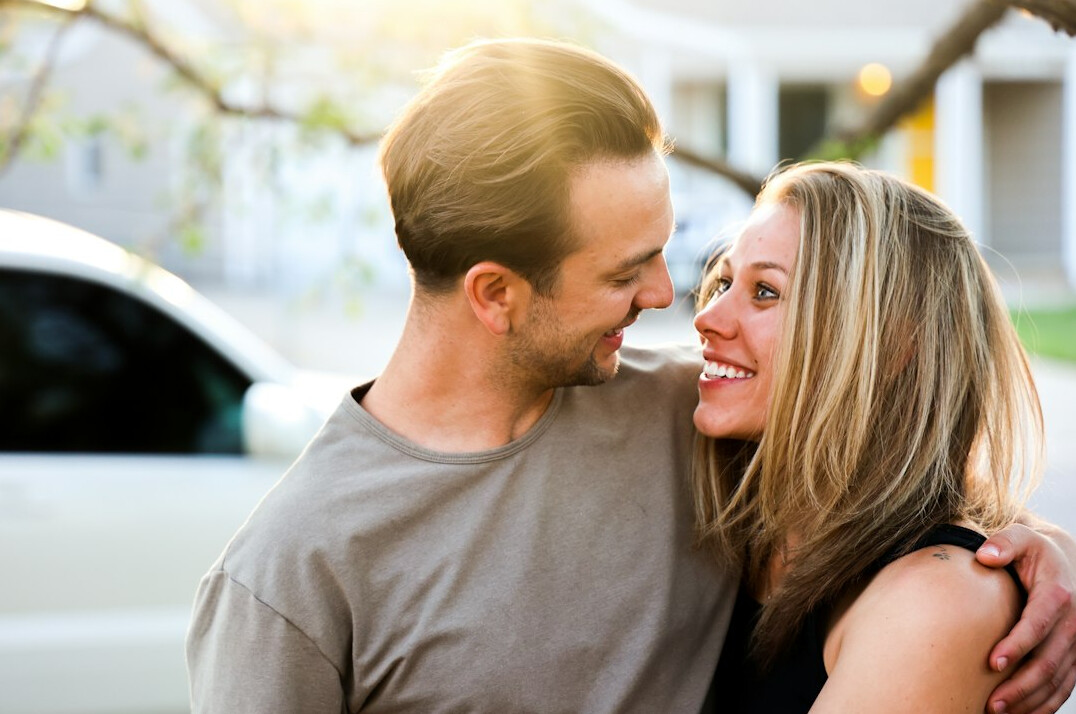 famous couple smiling